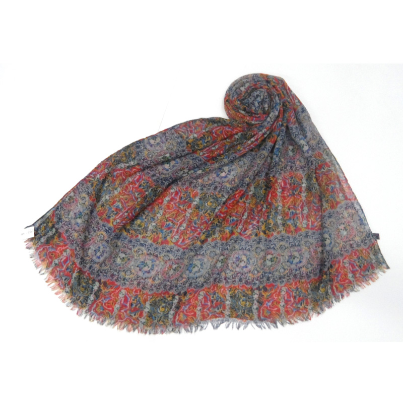 100% Polyester Scarf, with Fashionable Pattern Printing,available sizes and colors are accepted