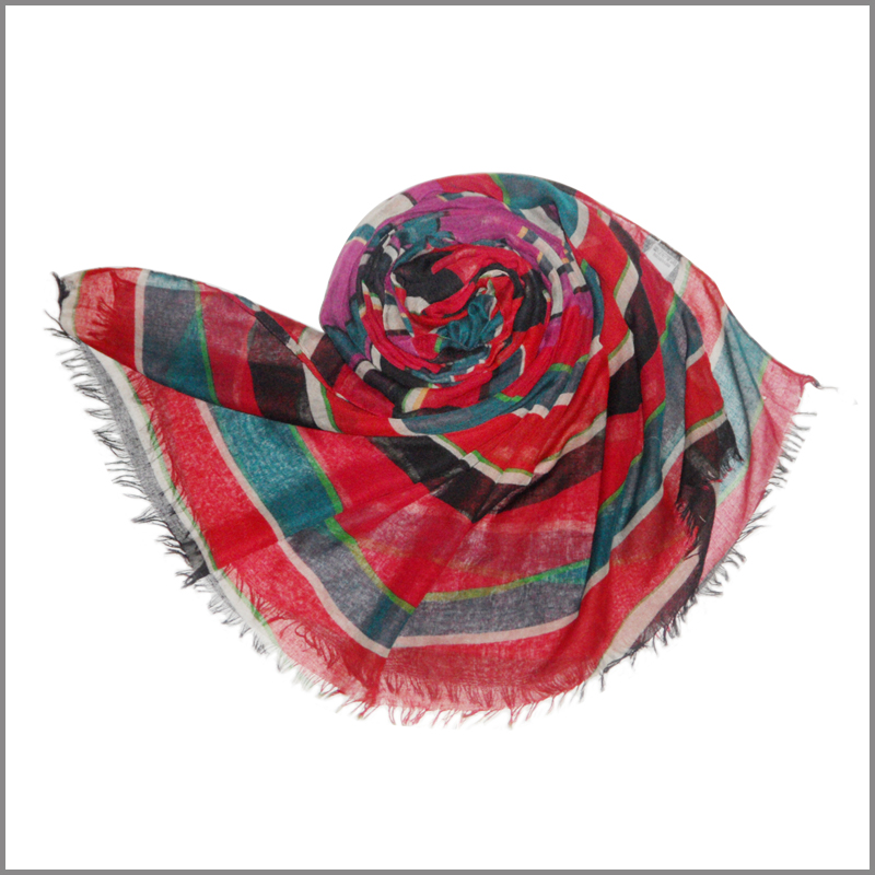 Fashionable ladies' popular scarf, OEM orders are welcome
