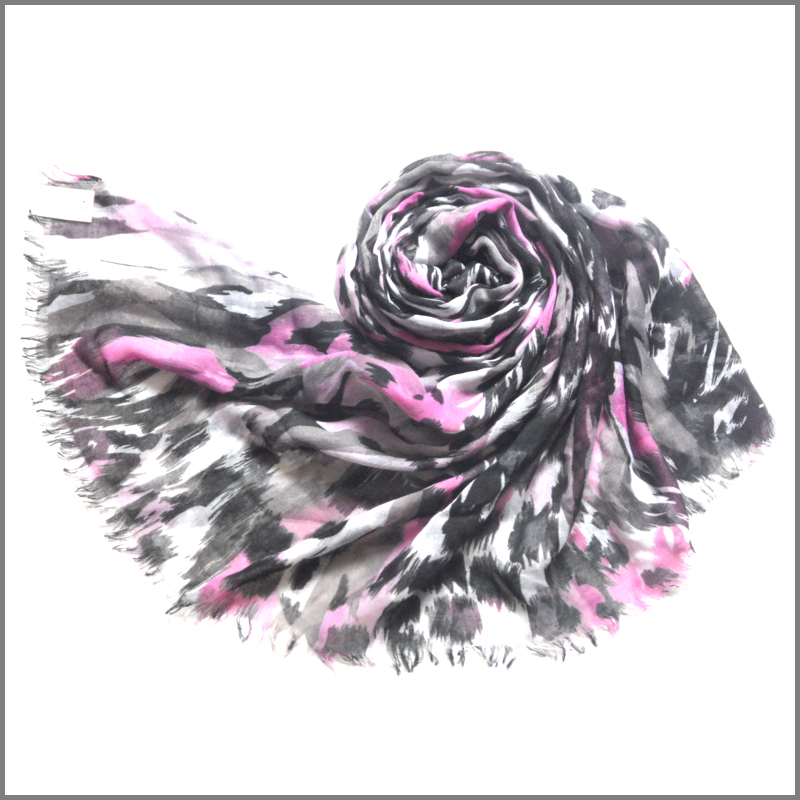 Fashionable ladies' popular scarf, OEM orders are welcome