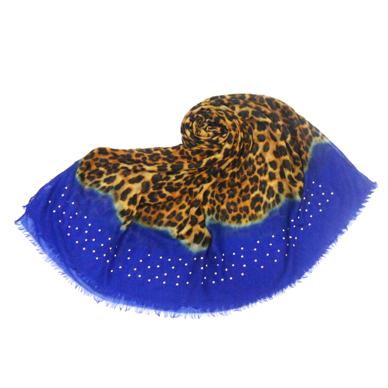 Fashionable ladies' popular scarf, OEM orders are welcome