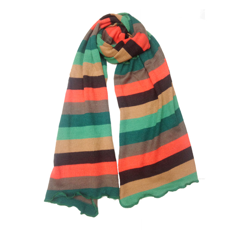 Fashion knitted scarf