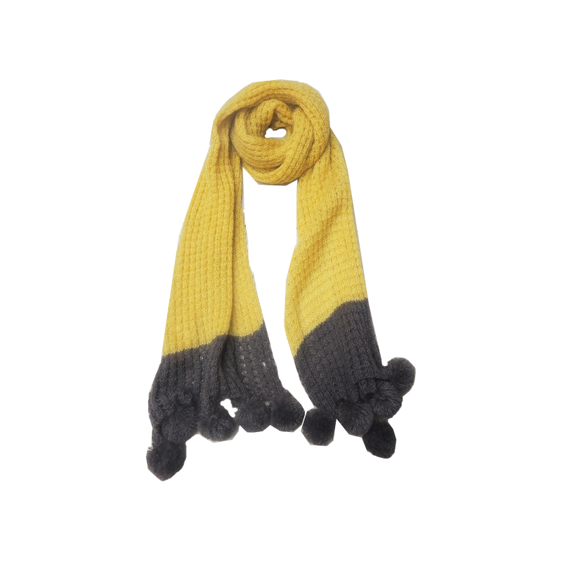 Fashion knitted scarf