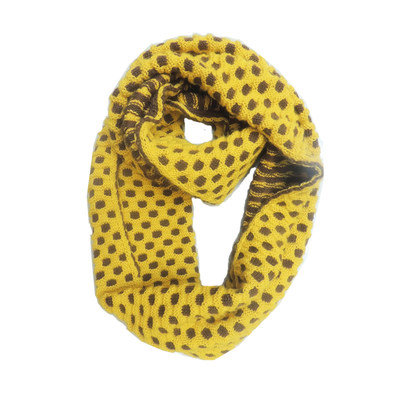 Fashion knitted scarf