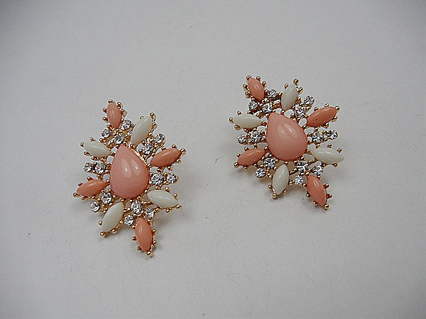 fashion beautiful earring