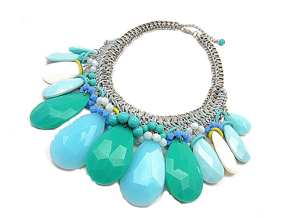 fashion beautiful necklace
