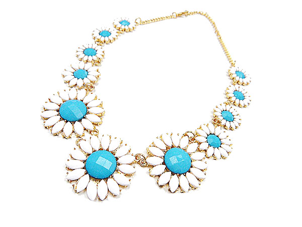fashion beautiful necklace