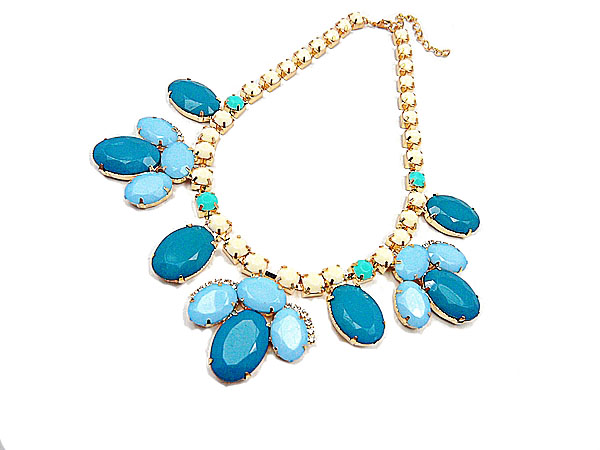 fashion beautiful necklace