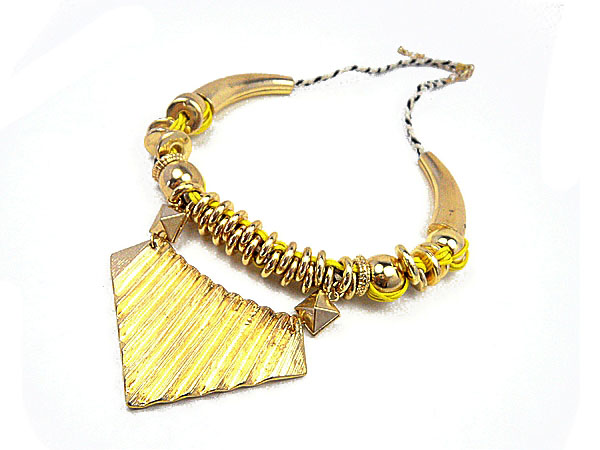 fashion beautiful necklace