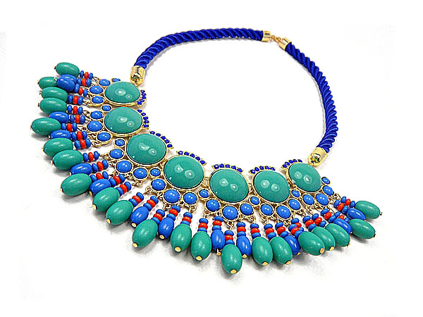 fashion beautiful necklace