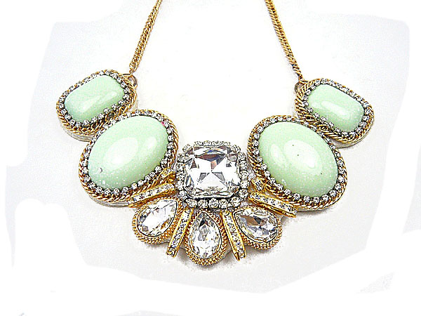 fashion beautiful necklace