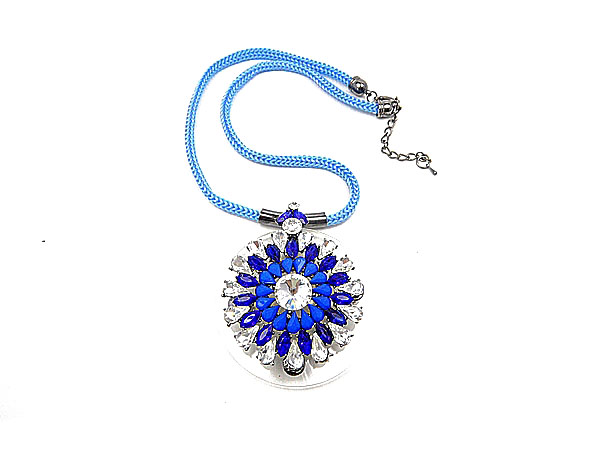 fashion beautiful necklace