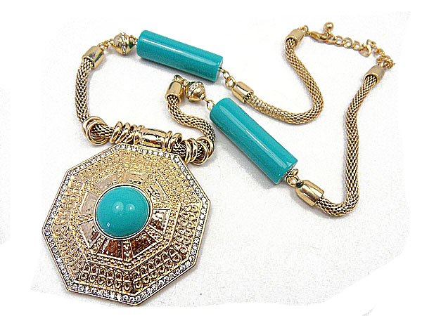 fashion beautiful necklace