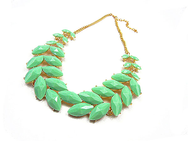 fashion beautiful necklace