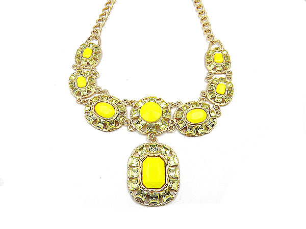 fashion beautiful necklace