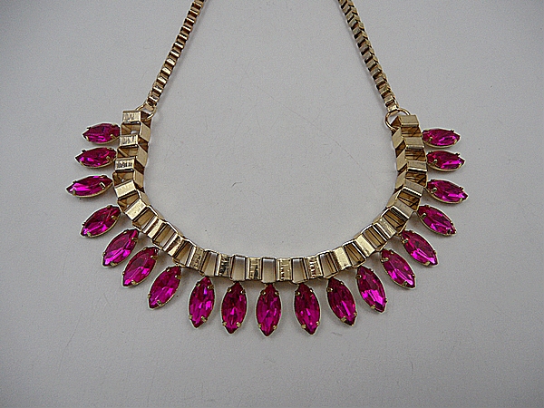 fashion beautiful necklace