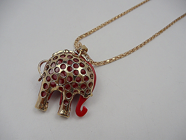 fashion beautiful necklace