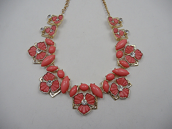 fashion beautiful necklace
