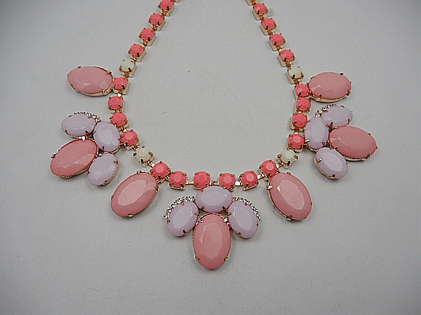 fashion beautiful necklace