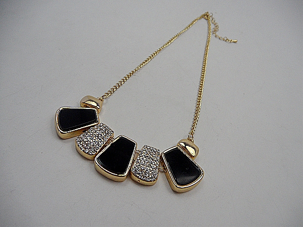 fashion beautiful necklace
