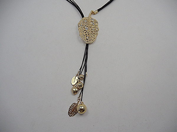 fashion beautiful necklace