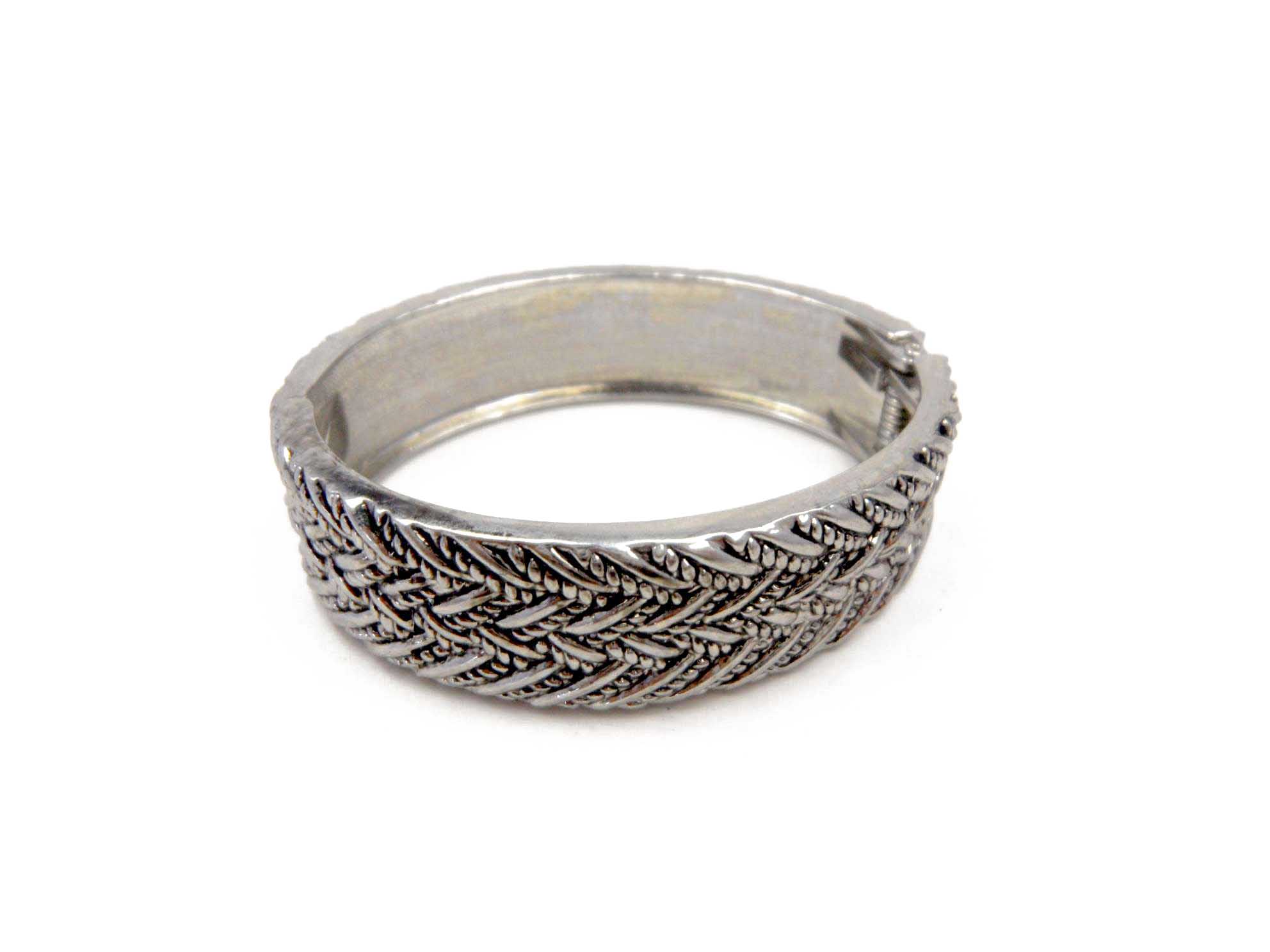 fashion beautiful bangle