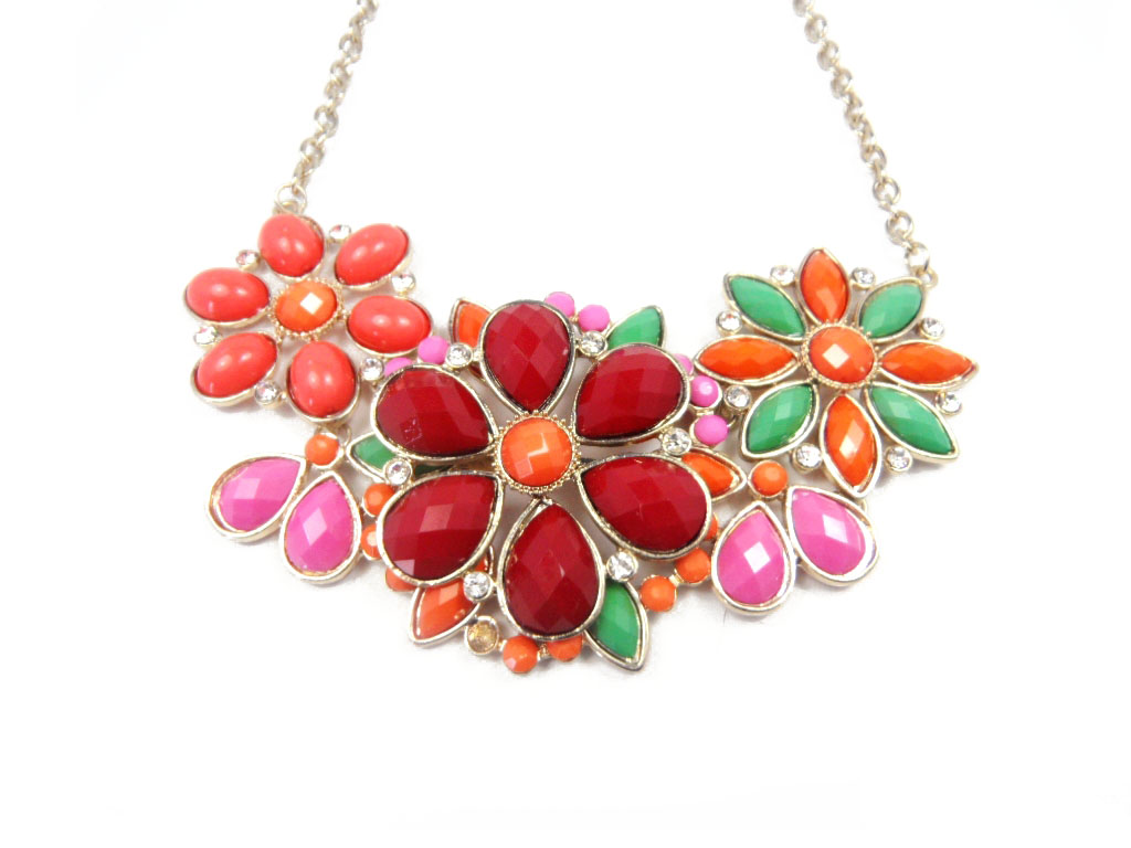Resin necklace Chokers Metal necklace Personalized jewellery Fashion jewellery