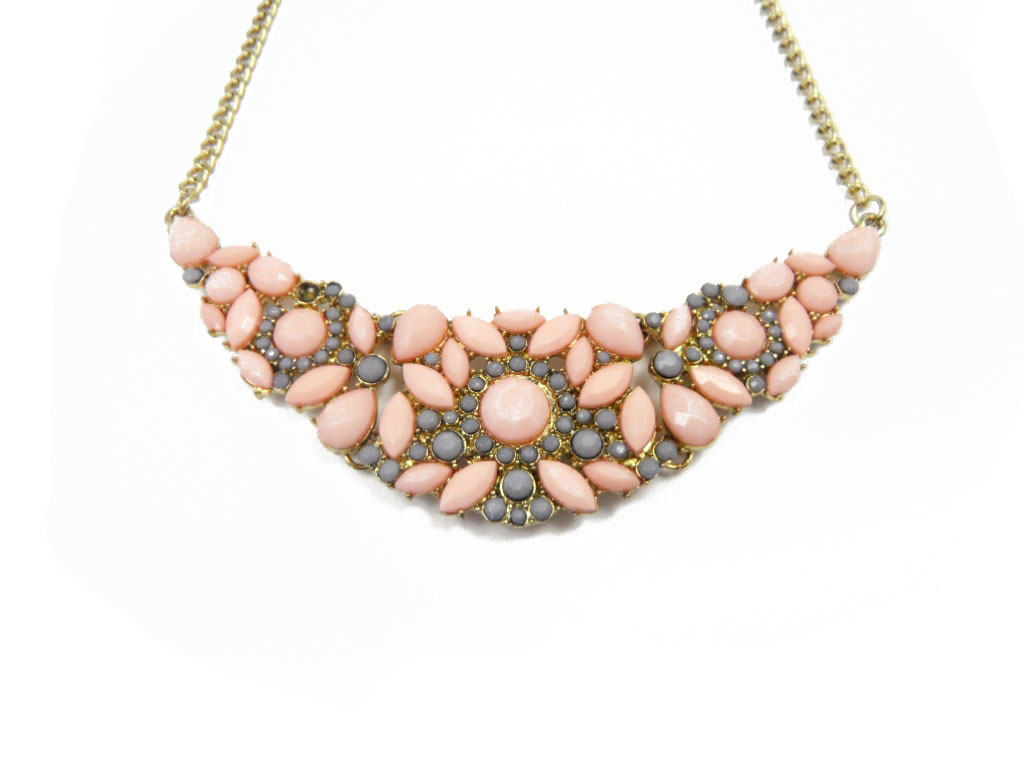 Resin necklace Chokers Metal necklace Personalized jewellery Fashion jewellery