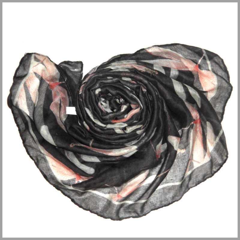 New design color printing scarf,soft texture,suitable for spring