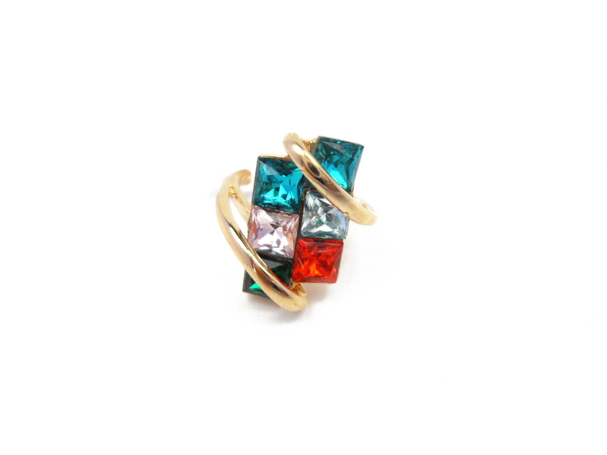 Fashion jewelry made of zinc alloy and plastic,available in various designs