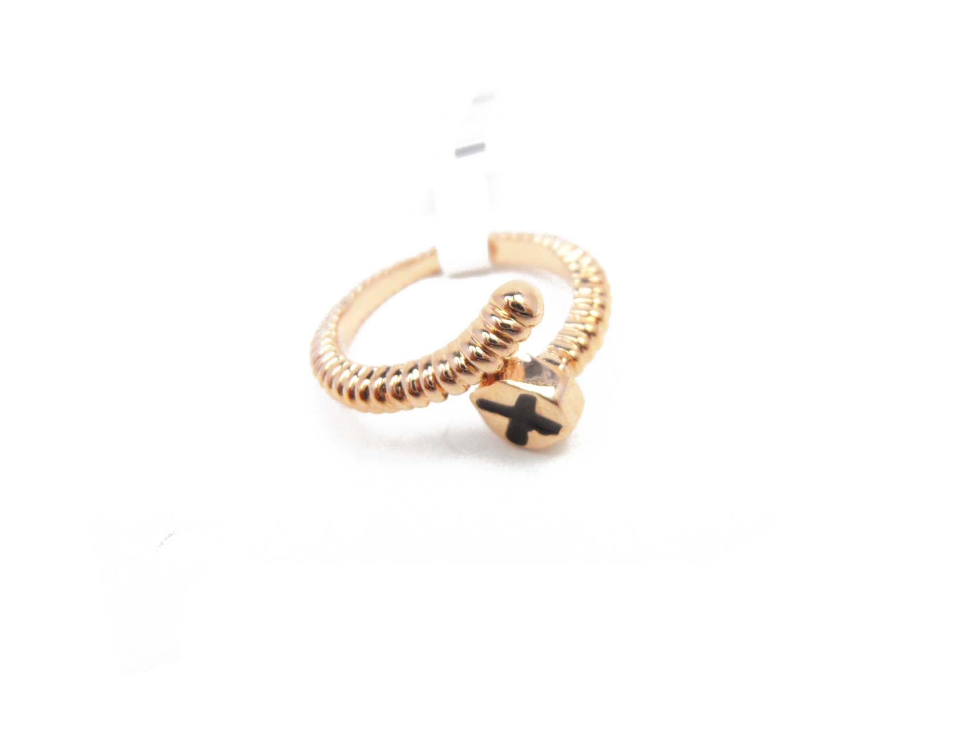 Fashion jewelry made of zinc alloy,available in various designs