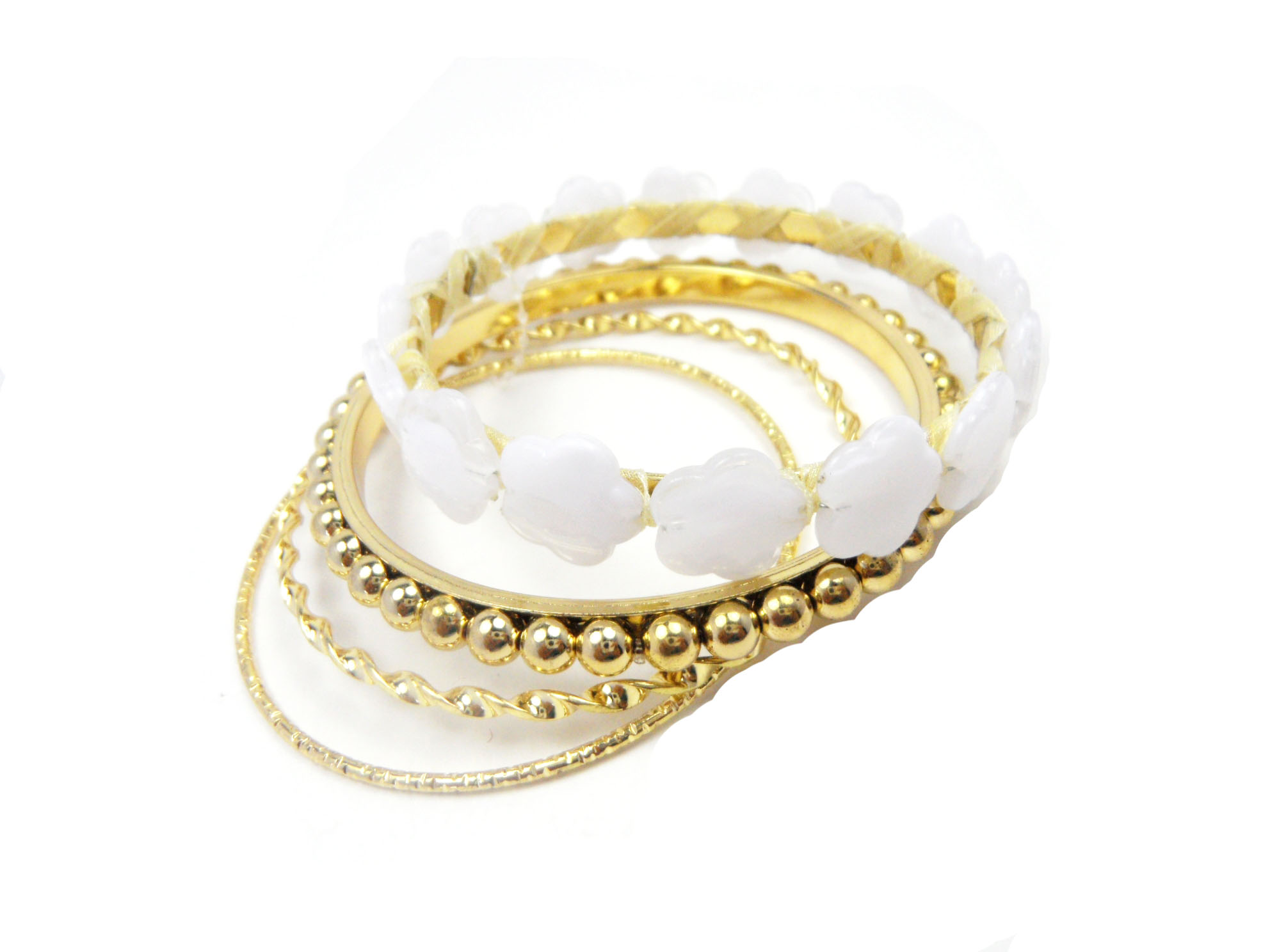 Fashion jewelry made of zinc alloy and plastic,available in various designs