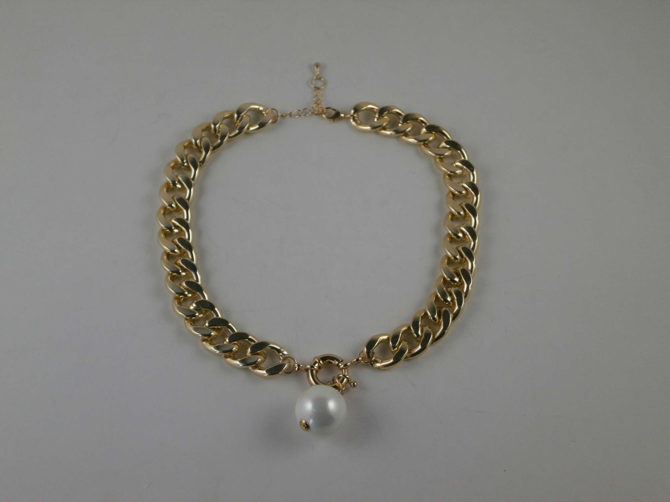 fashion beautiful necklace