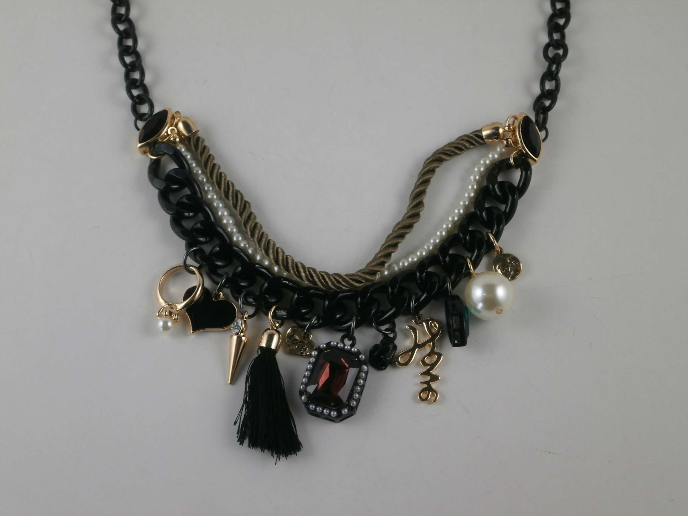 fashion beautiful necklace