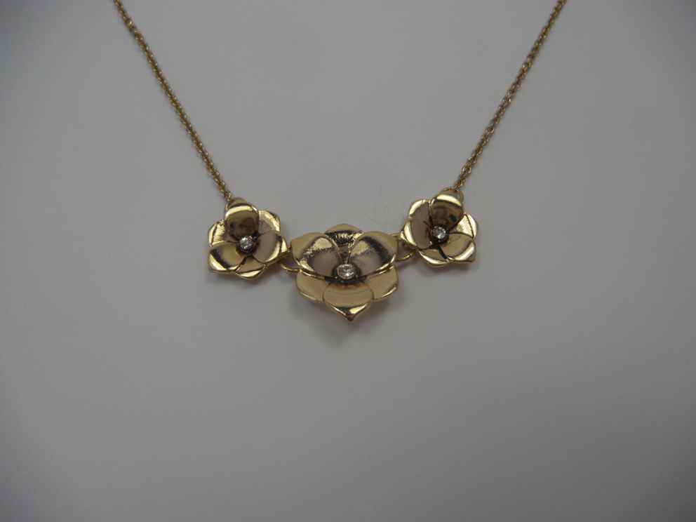 fashion beautiful necklace