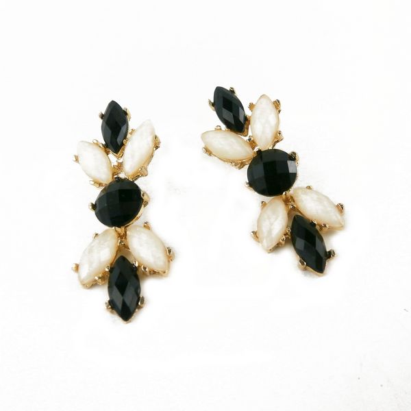 Fashion earrings jewelry for women and girls