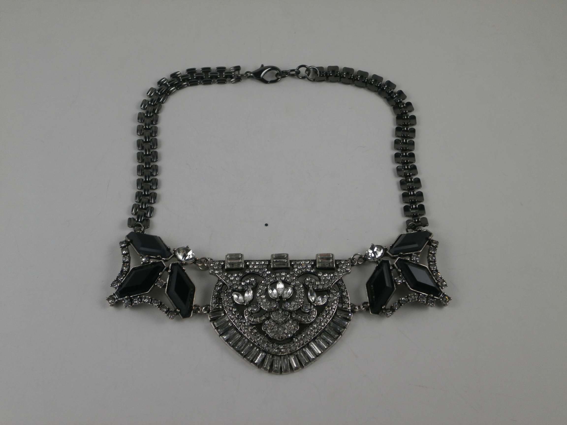 fashion beautiful necklace